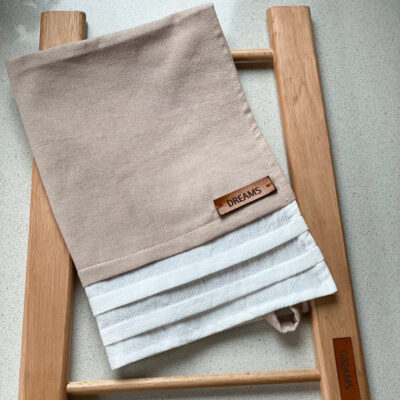 Repasador de tussor beige con blanco