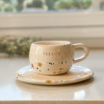 Cápsula dulce (taza y plato)