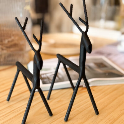 Renos en hierro para repisa